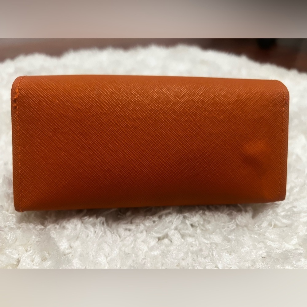 Tory Burch Vibrant Orange glasses case - Picture 3 of 5